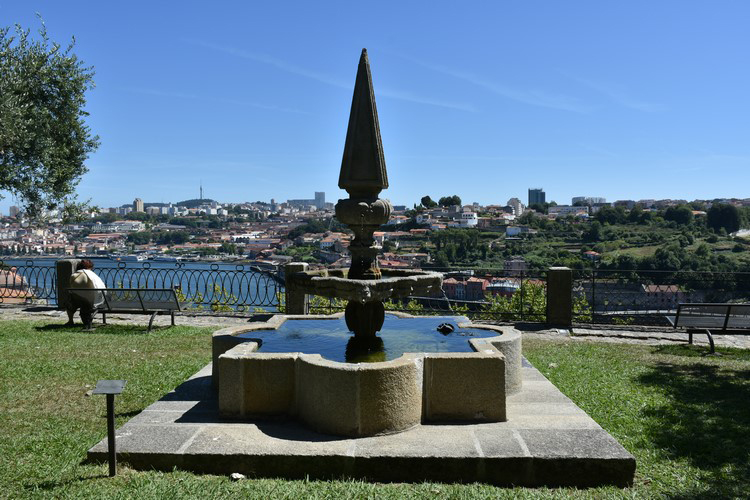 Palácio de Cristal Gardens - Gardens and Parks