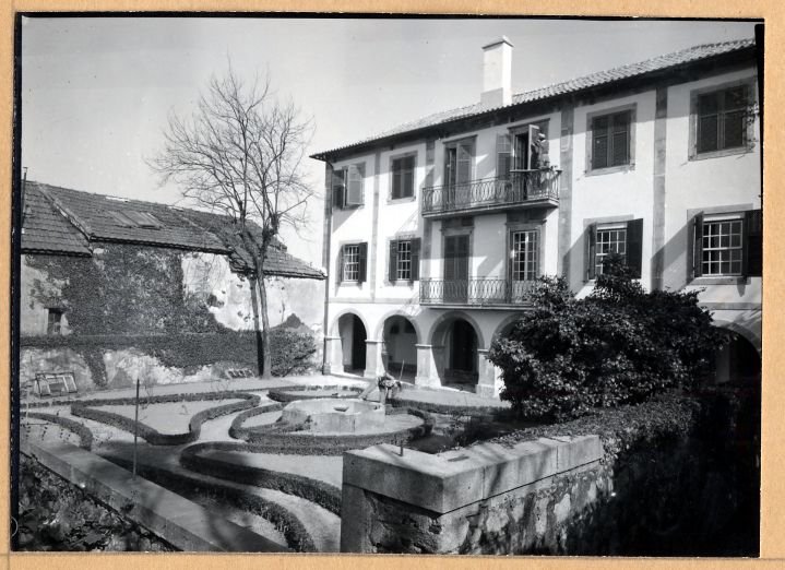 Museu Romântico - Museums & Thematic Centres