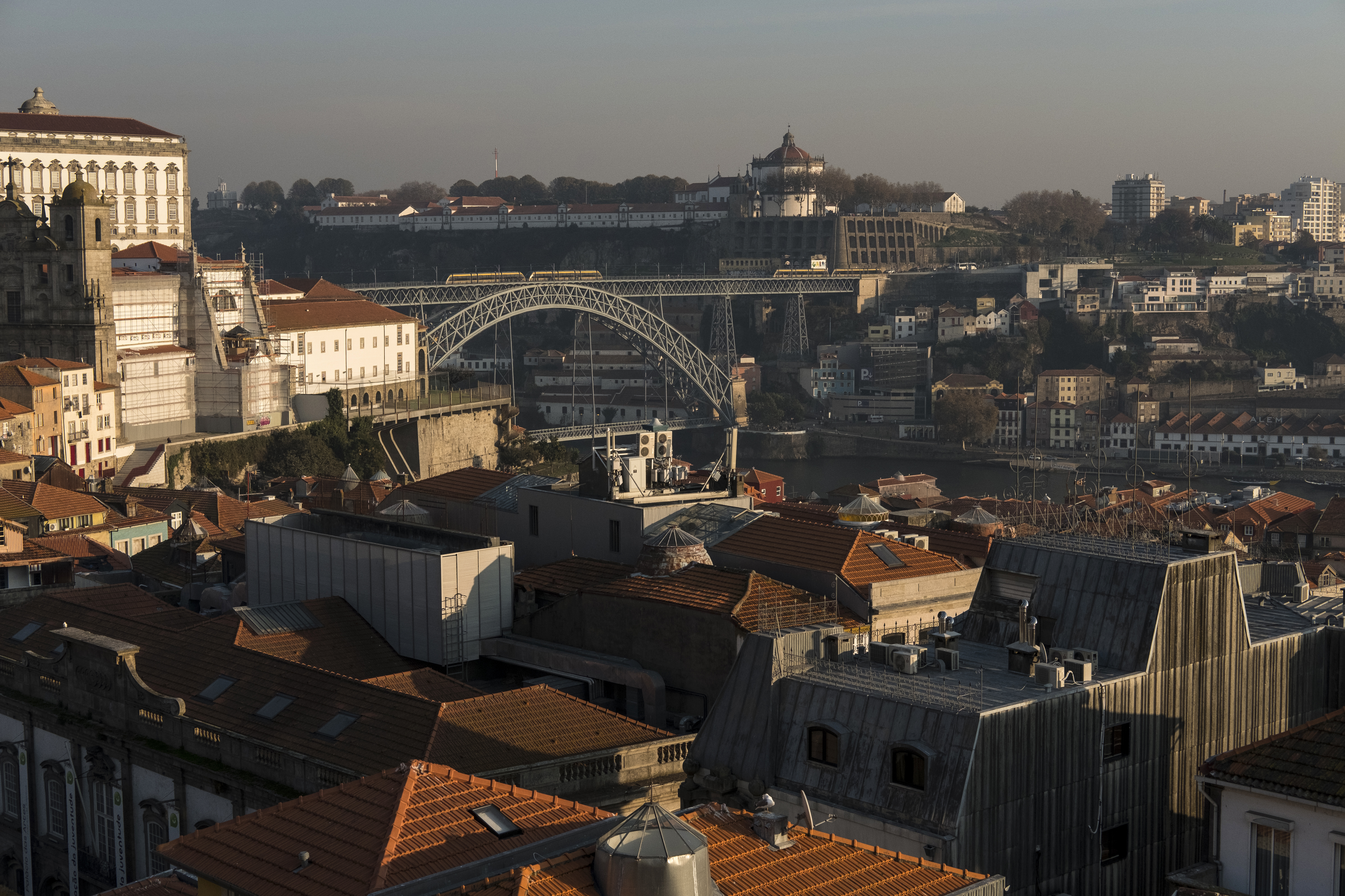 Porto's Viewpoints  - Roads and squares