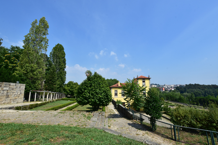Bonjóia Manor - Gardens and Parks