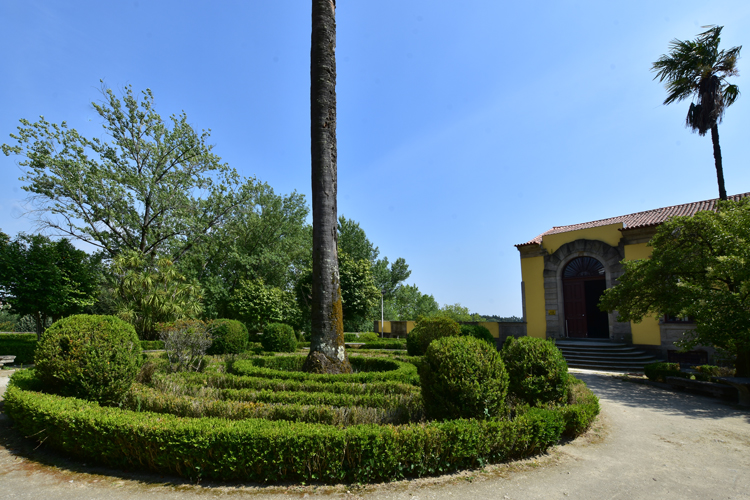 Bonjóia Manor - Gardens and Parks